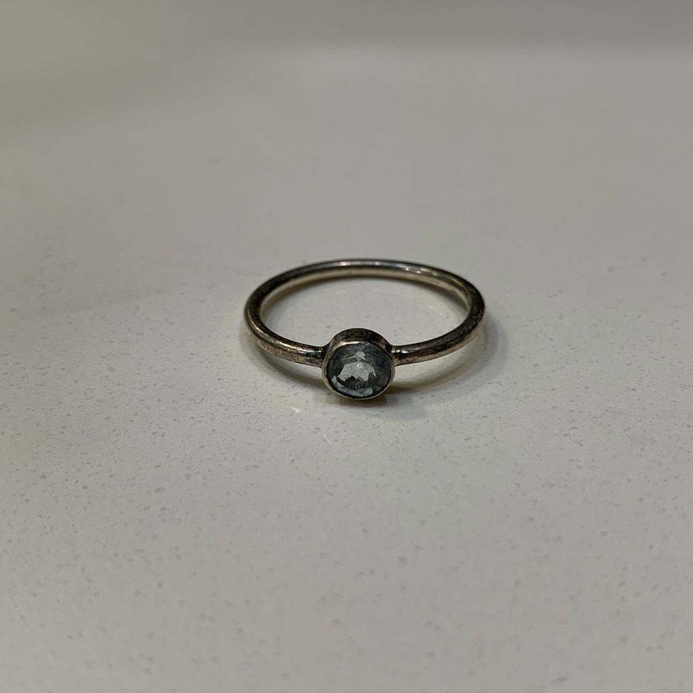 Various rings - Picture 6 of 8